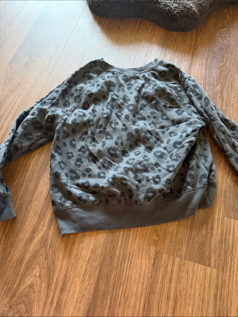 Old Navy Gray Leopard-Print Crewneck Sweater